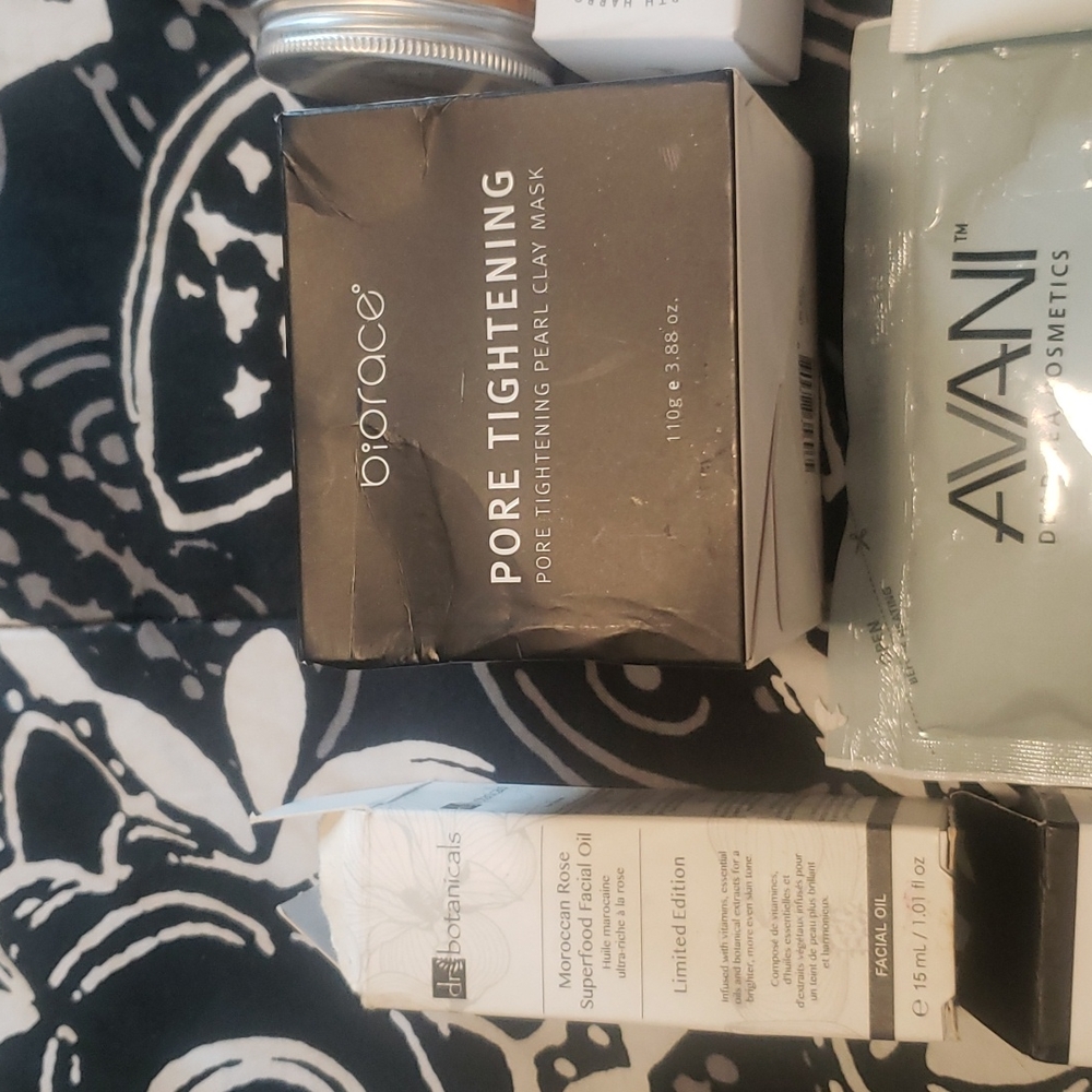 Beauty Bundle - Picture 4 of 5